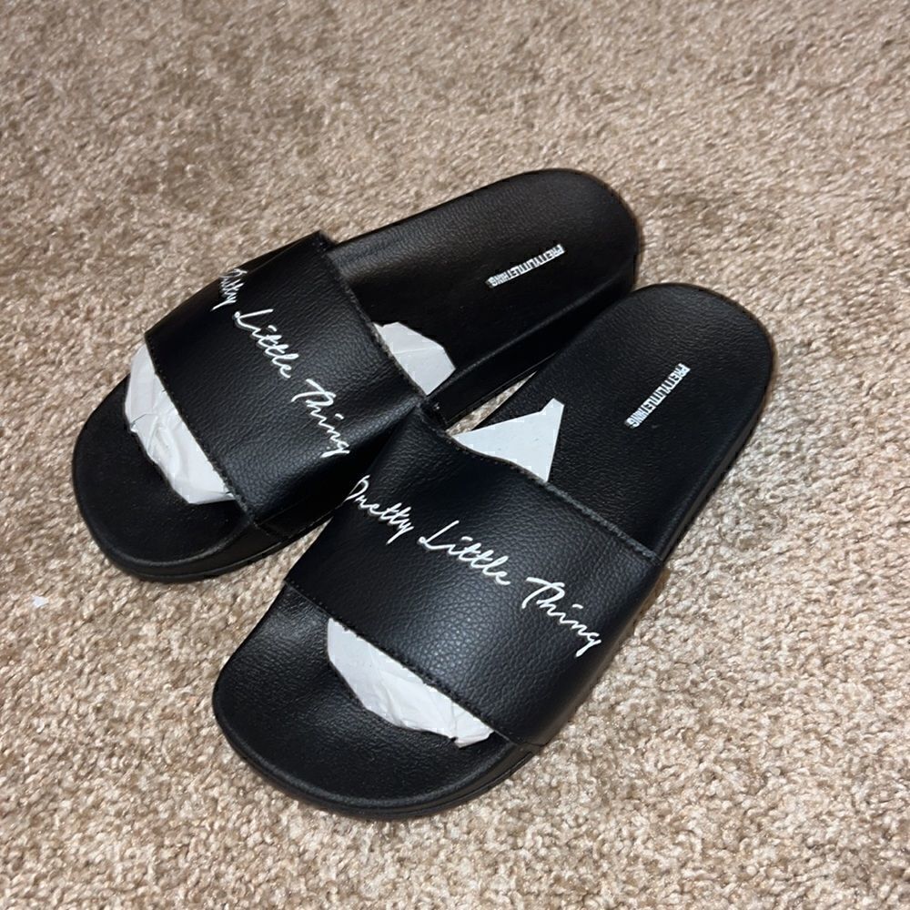 Pretty little thing s sandals - Picture 2 of 2